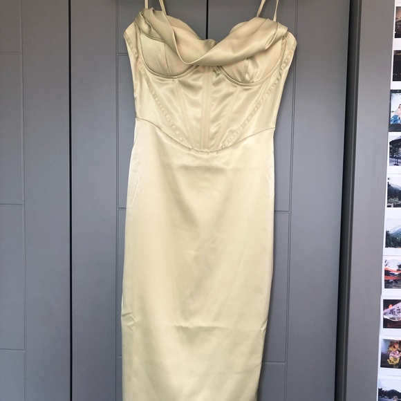 💥SOLD💥Corset Dress - Picture 2 of 6